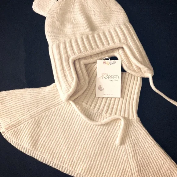 Pure merino wool set for toddler girl. Warm Baby knit wear clothing accessuaries